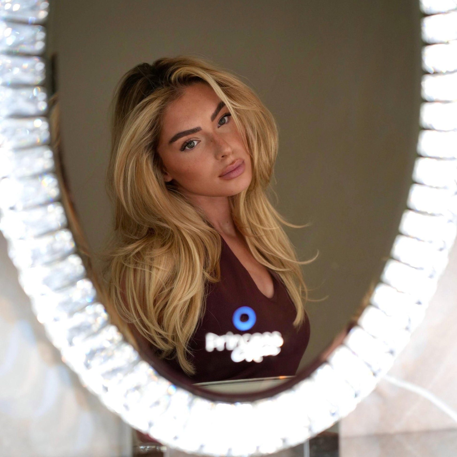 Nova Miroir Aura